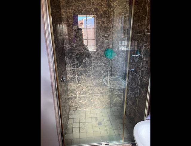 3 BEDROOM APARTMENT FOR SALE IN WATERVAL EAST